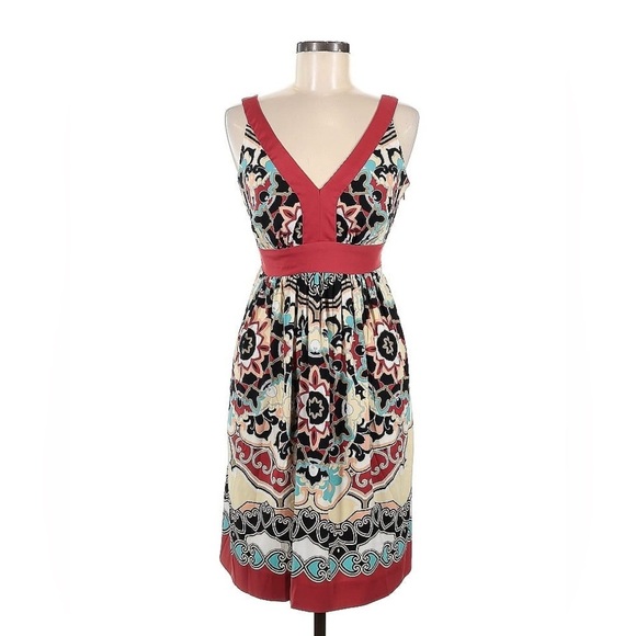 Floral V-Neck Dress with Tie at Back.  Knee Length, Size 14. NWT - Picture 1 of 9